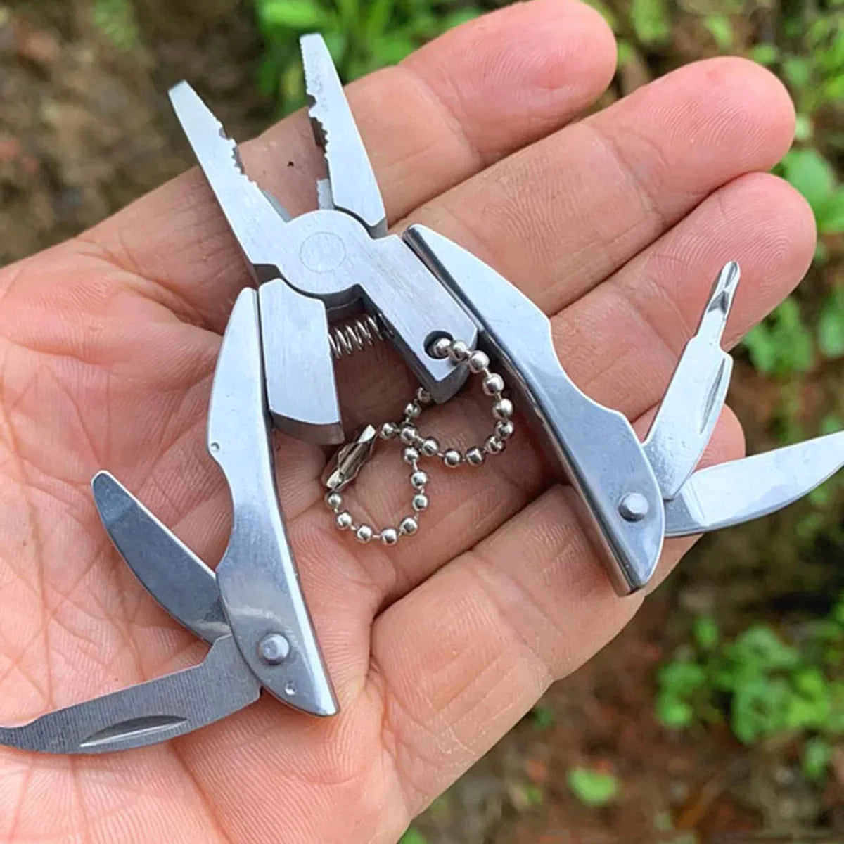 Stainless Edge EDC Multi-Tool Emergency Keychain