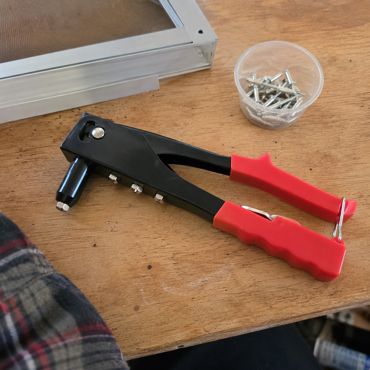 Steady Hand Heavy-Duty  Rivet Gun Tool